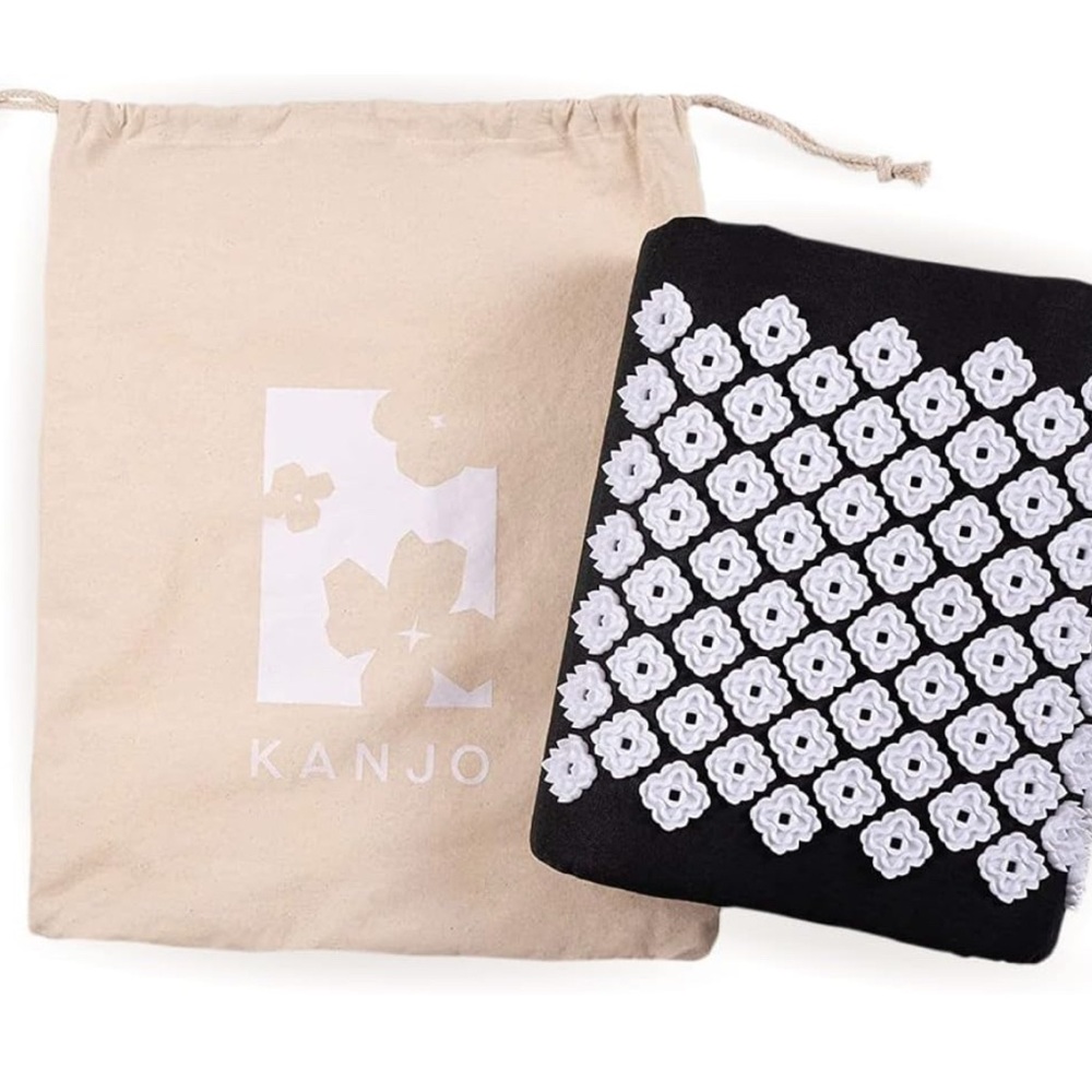 Kanji Acupressure 100% Cotton / Linen Memory Foam Pillow & Travel Bag